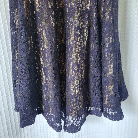 Bleuh ciel Dress Womens Size Medium Navy Lace Overlay Beige Shell VG Condition - Picture 5 of 8